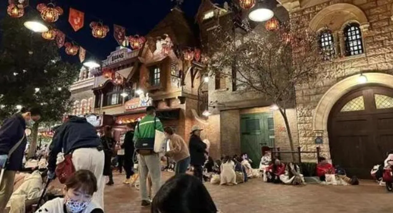 চীনে তৃতীয় দিনের মতো ২,০০০ এরও বেশি কেস রিপোর্ট করা হয়েছে