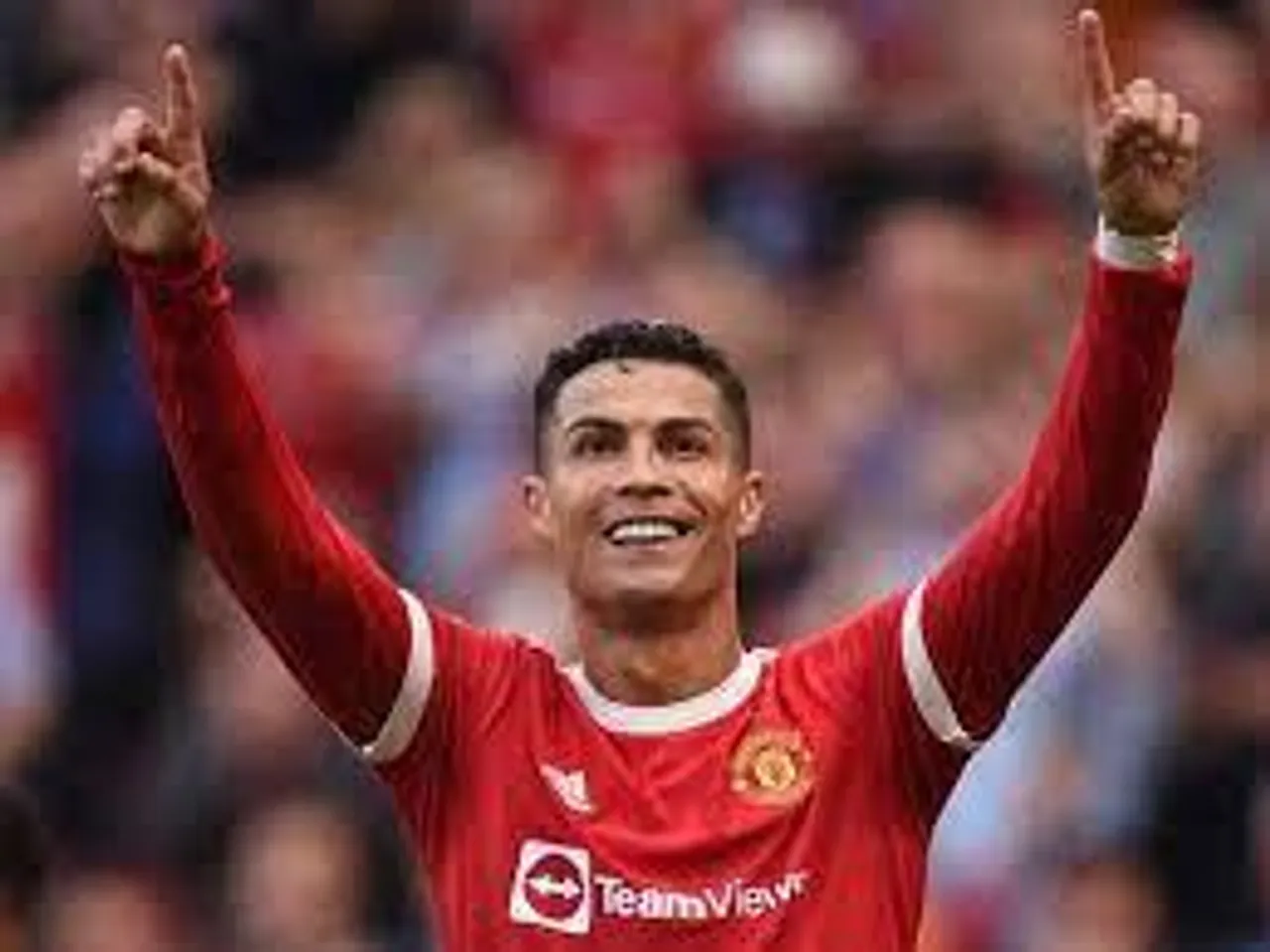 সন্তান শোক কাটিয়ে আবারও শিবিরে এলেন রোনাল্ডো