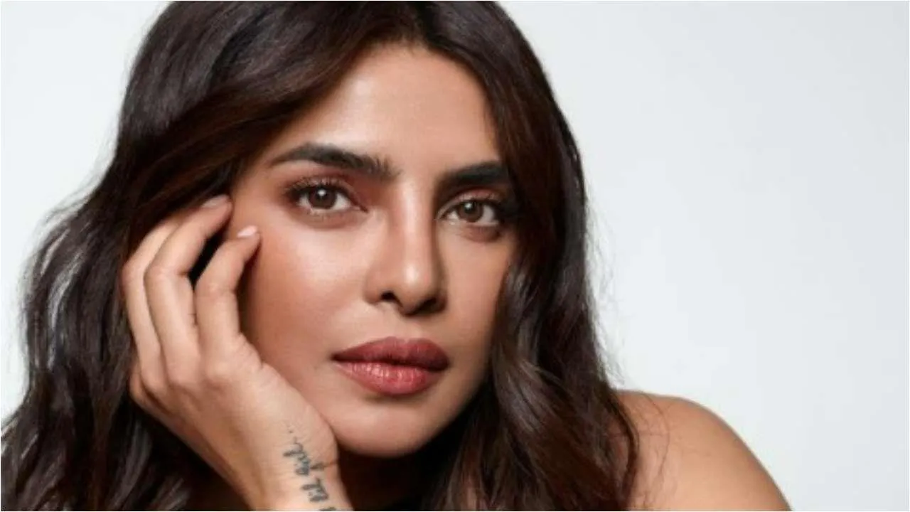 মায়ের দায়িত্বর পাশাপাশি  কিভাবে নিজের সময় কাটাচ্ছেন প্রিয়াঙ্কা!