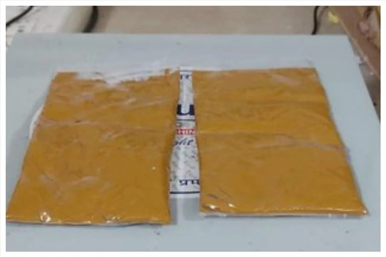 ১.৬৩ কোটি টাকা মূল্যের সোনা উদ্ধার এয়ারপোর্টে