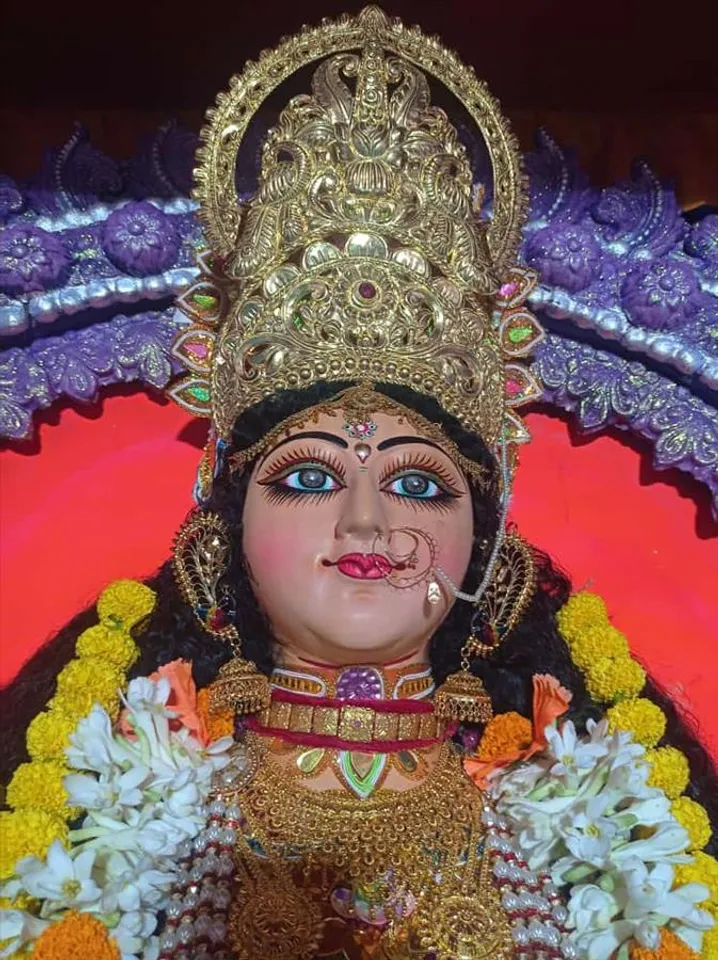 শিশুকন্যা কমলার মৃত্যুকে স্মরণ করে চৈতার দুয়ারী পরিবারের লক্ষী কমলা রুপে পুজিতা হন