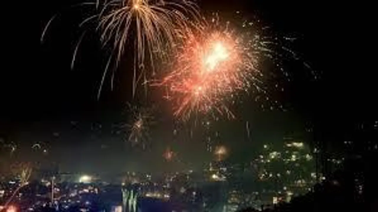 দীপাবলিতে দুঘণ্টা শুধুমাত্র সবুজ আতসবাজি ফাটানোর অনুমতি জারি হল