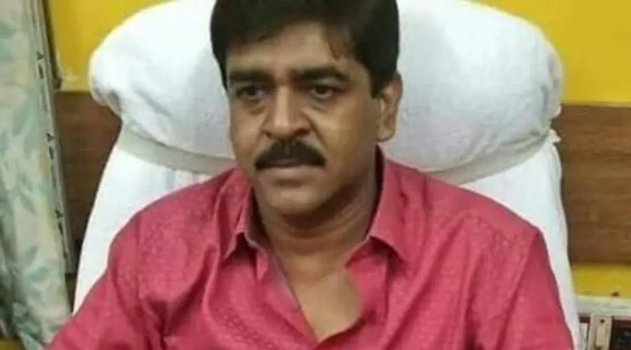 নিজাম প্যালেসে হাজির শওকত মোল্লা