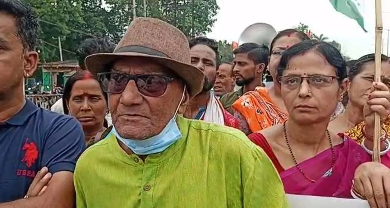 তৃণমূলের অভিনব প্রতিবাদ