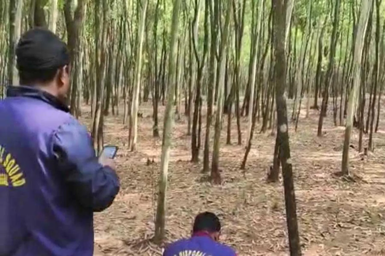 আবারো কেশপুর থেকে উদ্ধার তাজা বোমা!