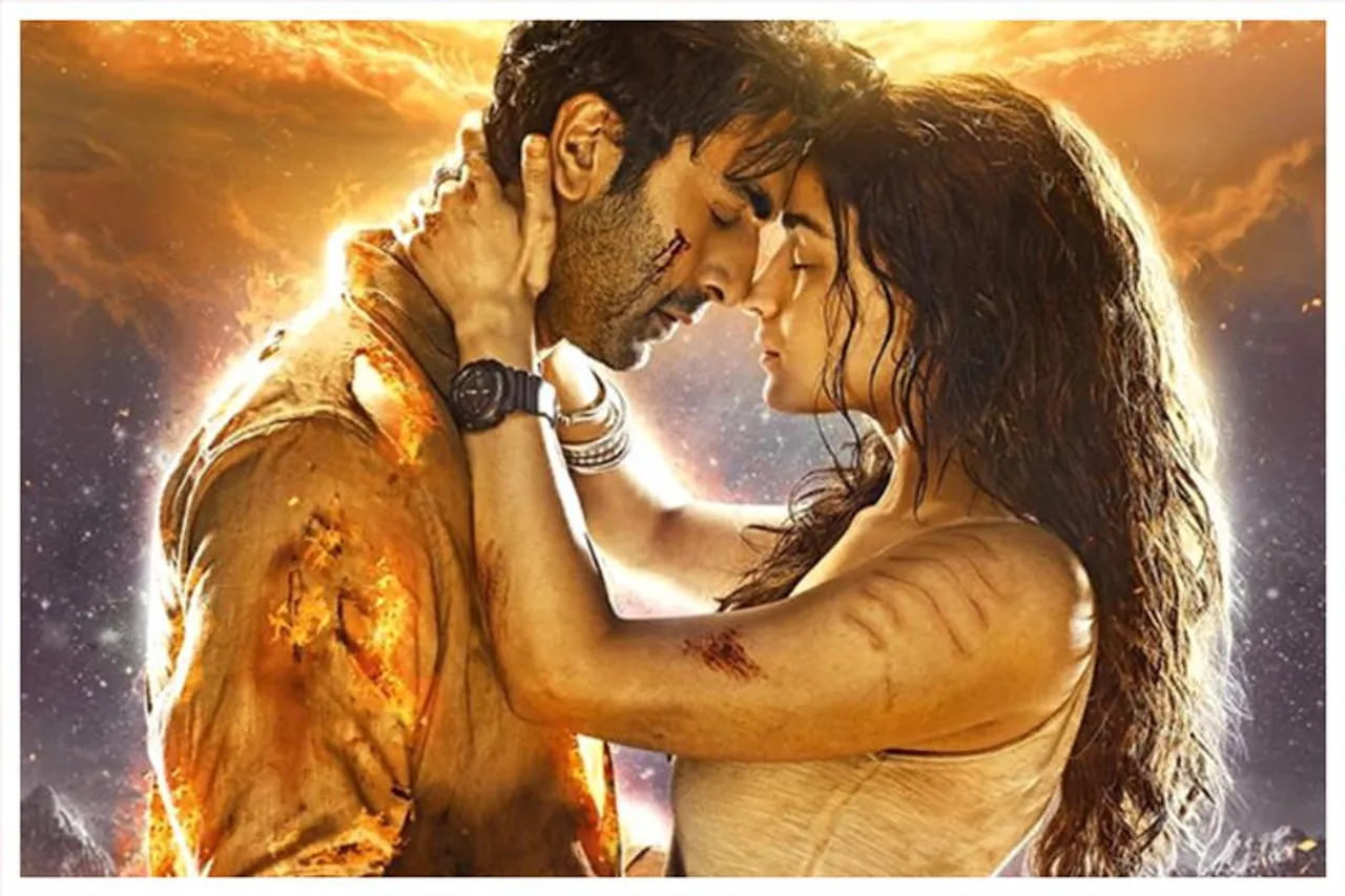 ১০০ কোটি টাকার অঙ্ক স্পর্শ করে ফেলল 'ব্রহ্মাস্ত্র'