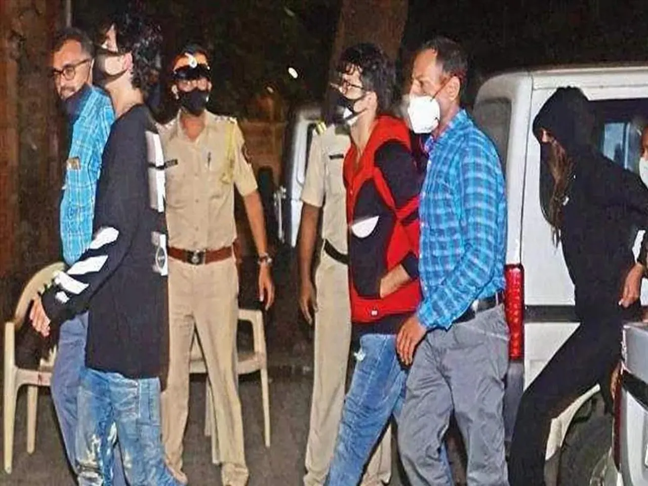 আরও ১৪ দিনের অপেক্ষা, জামিন অধরাই থেকে গেল আরিয়ানের