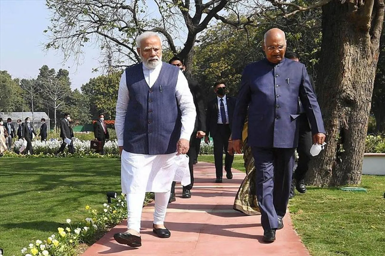 উত্তর প্রদেশ সফরে প্রধানমন্ত্রীর সঙ্গী রাষ্ট্রপতি