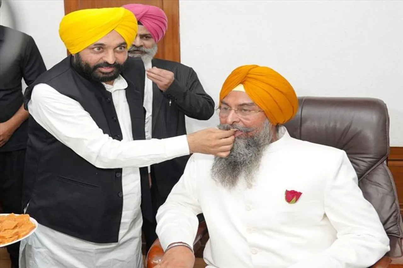 পাঞ্জাব বিধানসভার স্পিকার নির্বাচিত হলেন কুলতার সিং সন্ধওয়ান