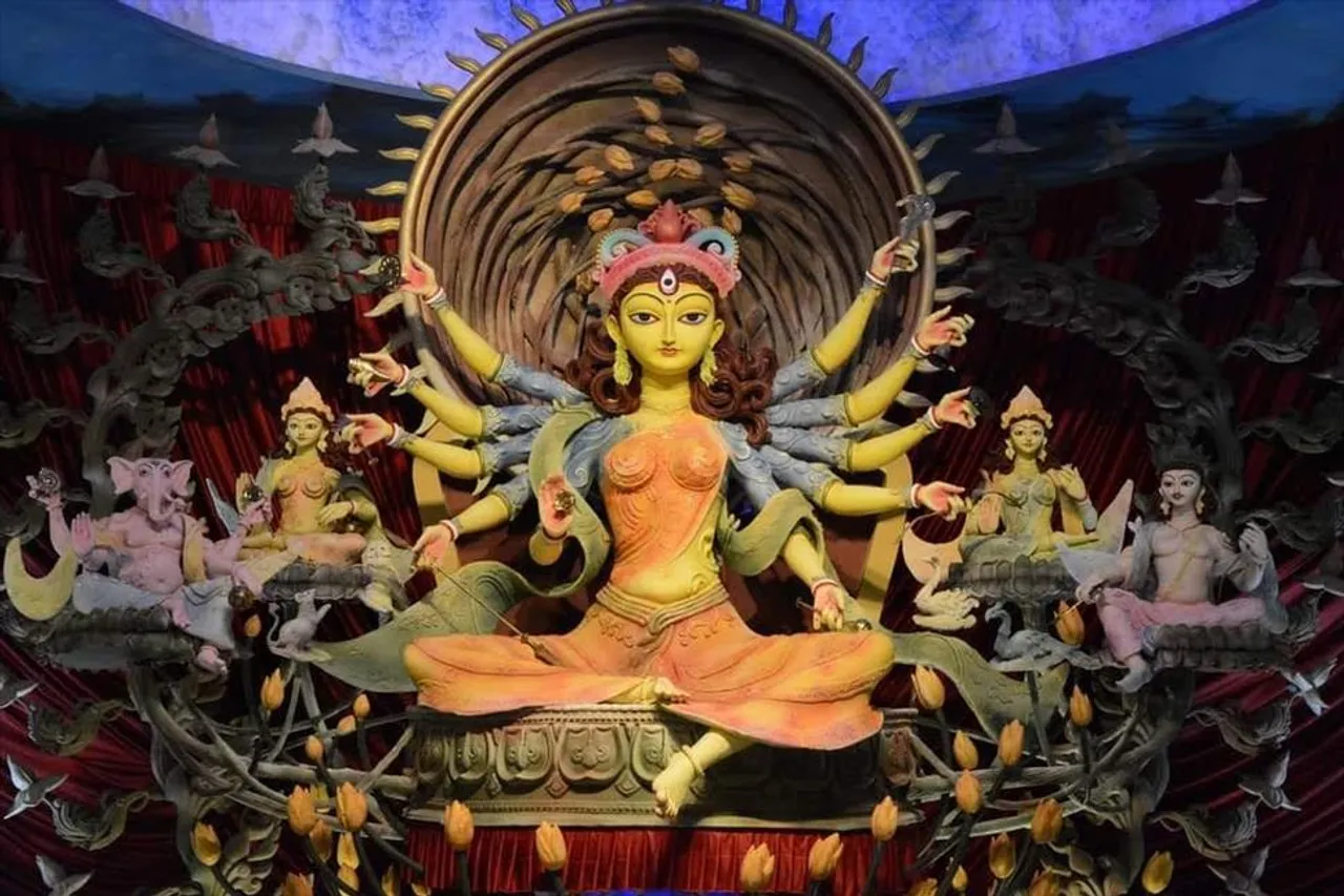 শতবর্ষে টালা বারোয়ারী দুর্গোৎসব সমিতি