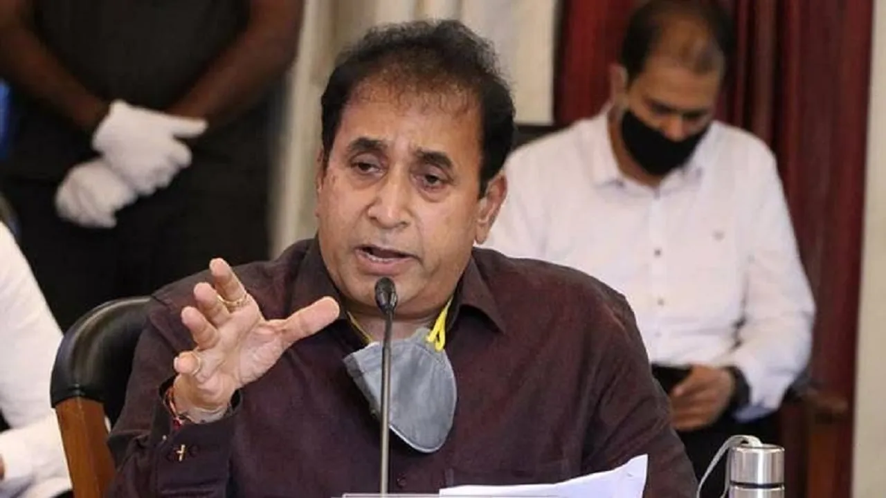 মহারাষ্ট্রের  স্বরাষ্ট্রমন্ত্রীর সাবেক সহযোগীদের গ্রেফতার  করেছে ইডি