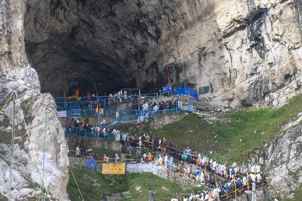 সোমবার থেকে ফের শুরু অমরনাথ যাত্রা