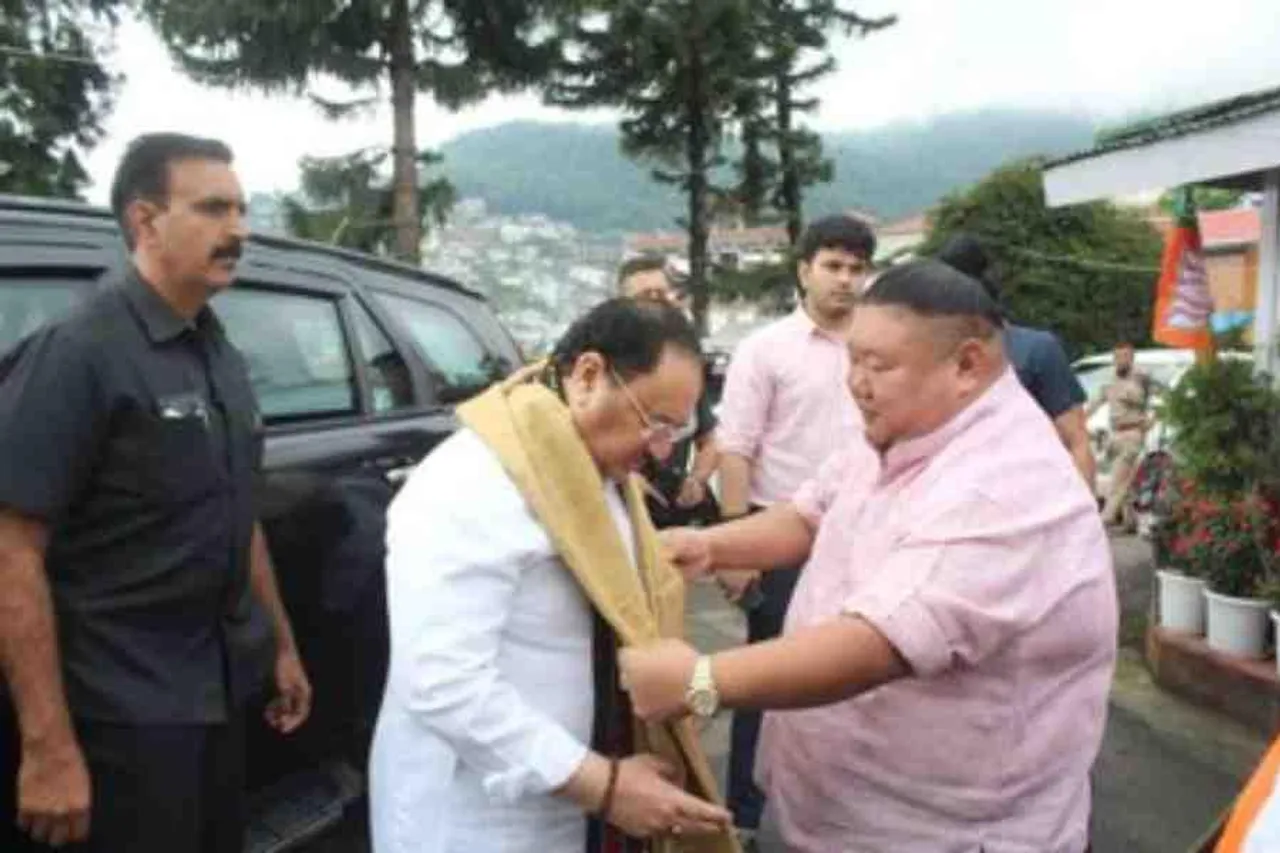 নাগাল্যান্ড সফরে জেপি নাড্ডা, আনন্দ প্রকাশ টেমজেন ইমনা আলংয়ের
