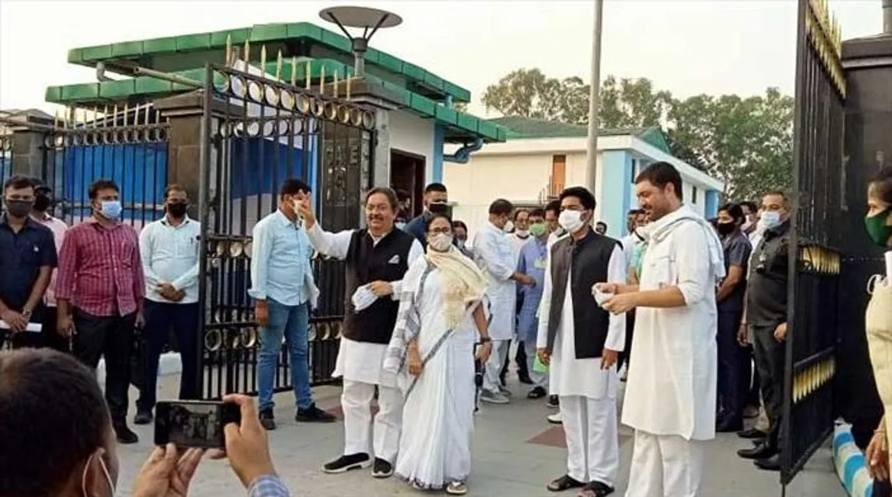 অখিলেশের দলের সঙ্গে জোট বাঁধার আশায় তৃণমূল