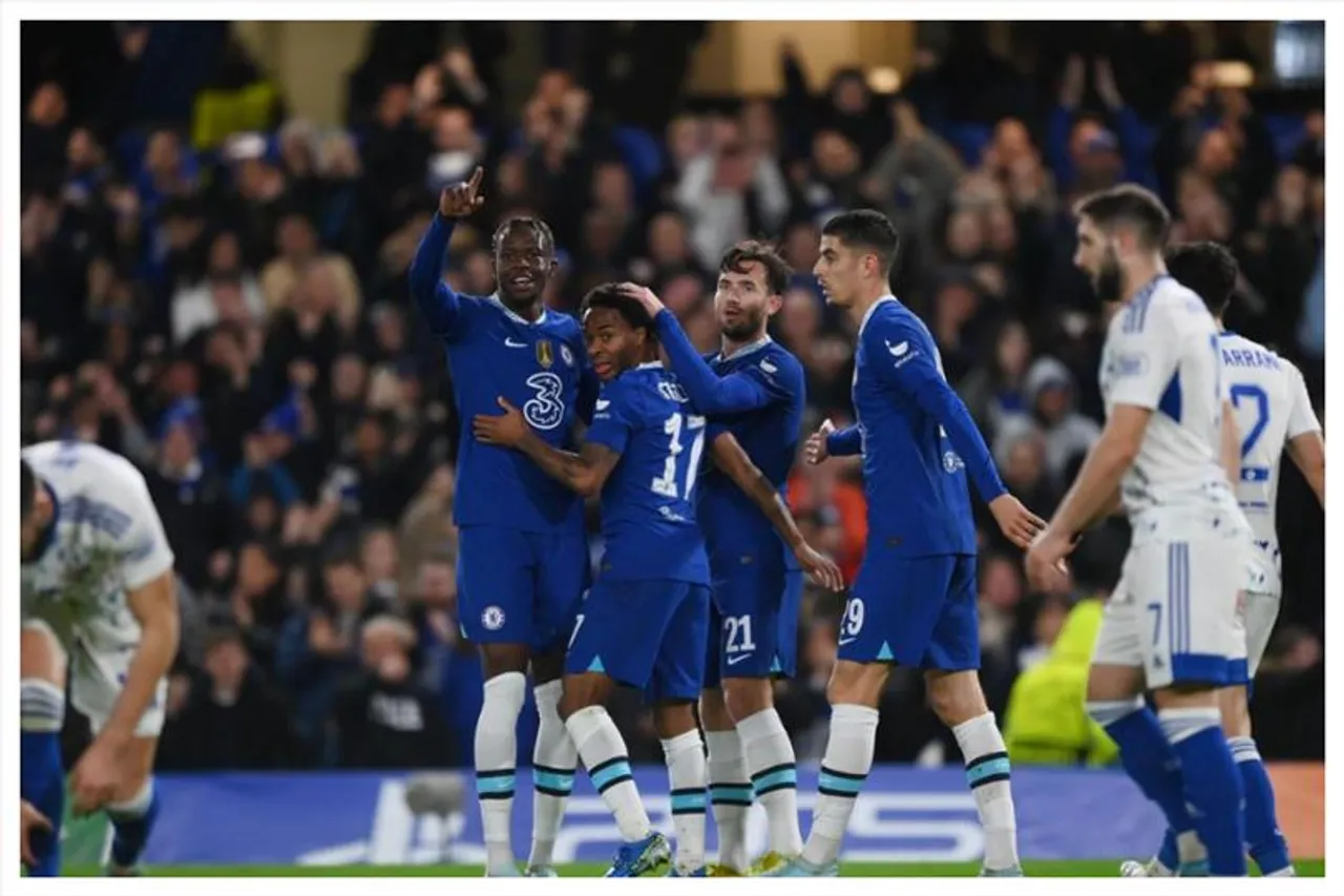 স্টার্লিং-এর ব্যাপারে আলোচনা শুরু করতে পারে চেলসি