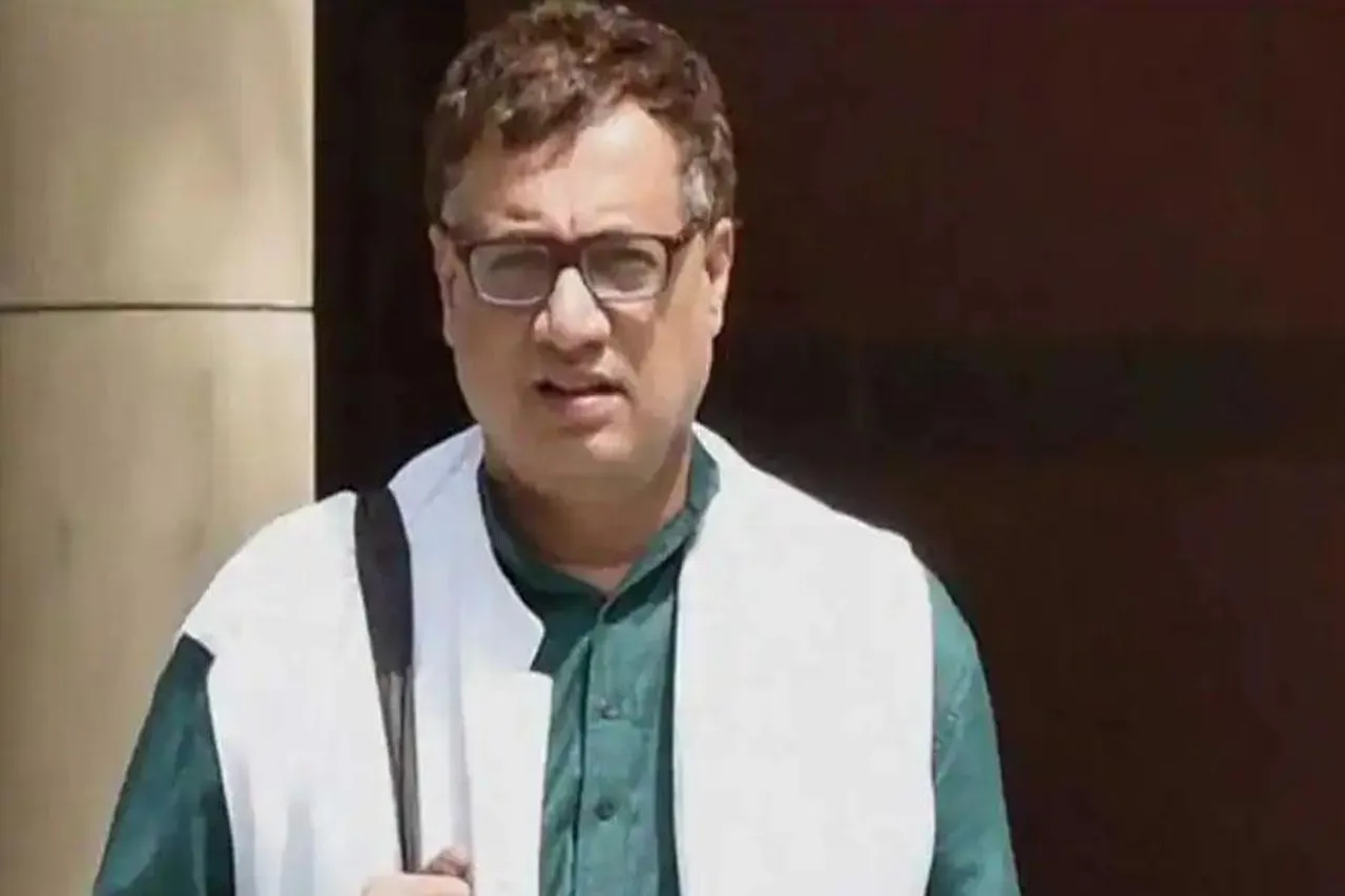 ত্রিপুরায় 'নজরবন্দি' পিকের টিম, এবার আগরতলা গেলেন ডেরেক