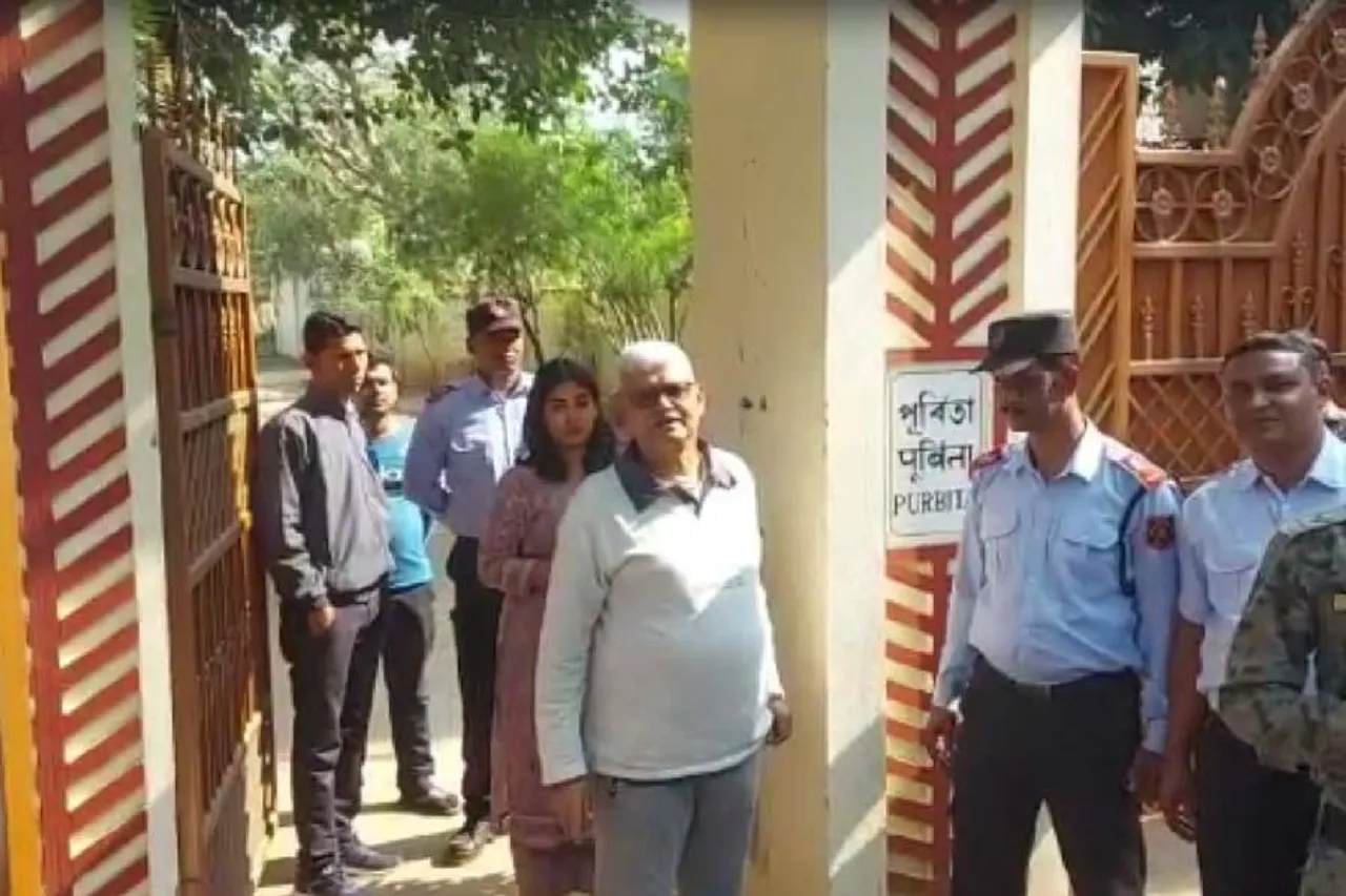 নয়া বিতর্কে জড়ালেন বিশ্বভারতীর উপাচার্য!