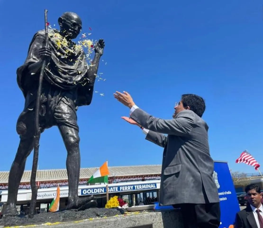 সান ফ্রান্সিসকোতে মহাত্মা গান্ধীর প্রতি শ্রদ্ধা জানালেন পীযূষ গোয়েল