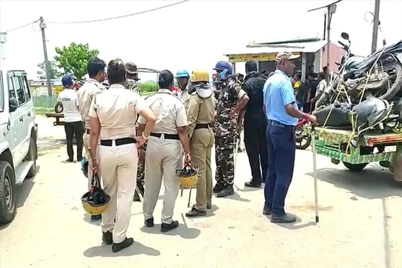 শান্তিপুরে ব্যাপক বোমাবাজি