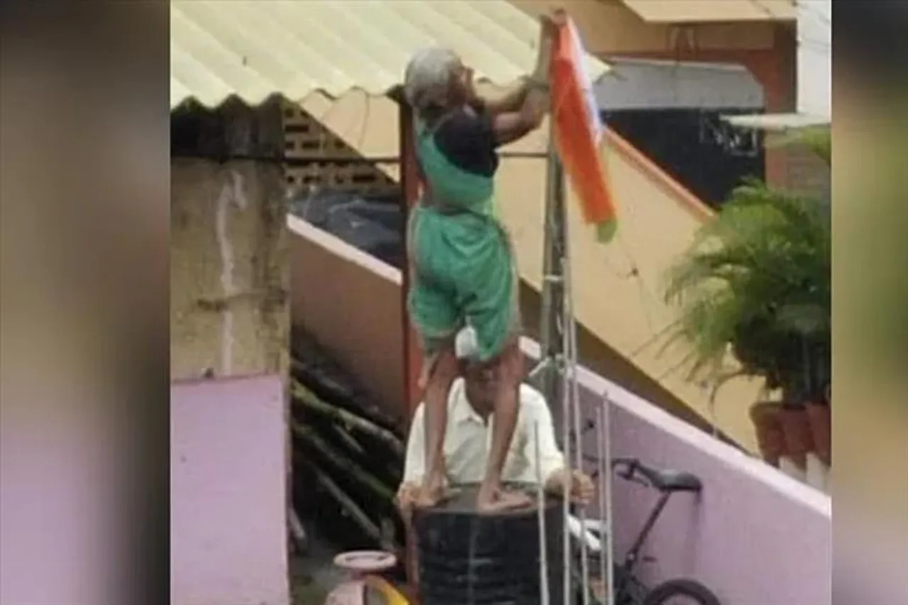 এই বয়সেও এত ফিট! ভাইরাল ছবি ঘিরে উন্মাদনা