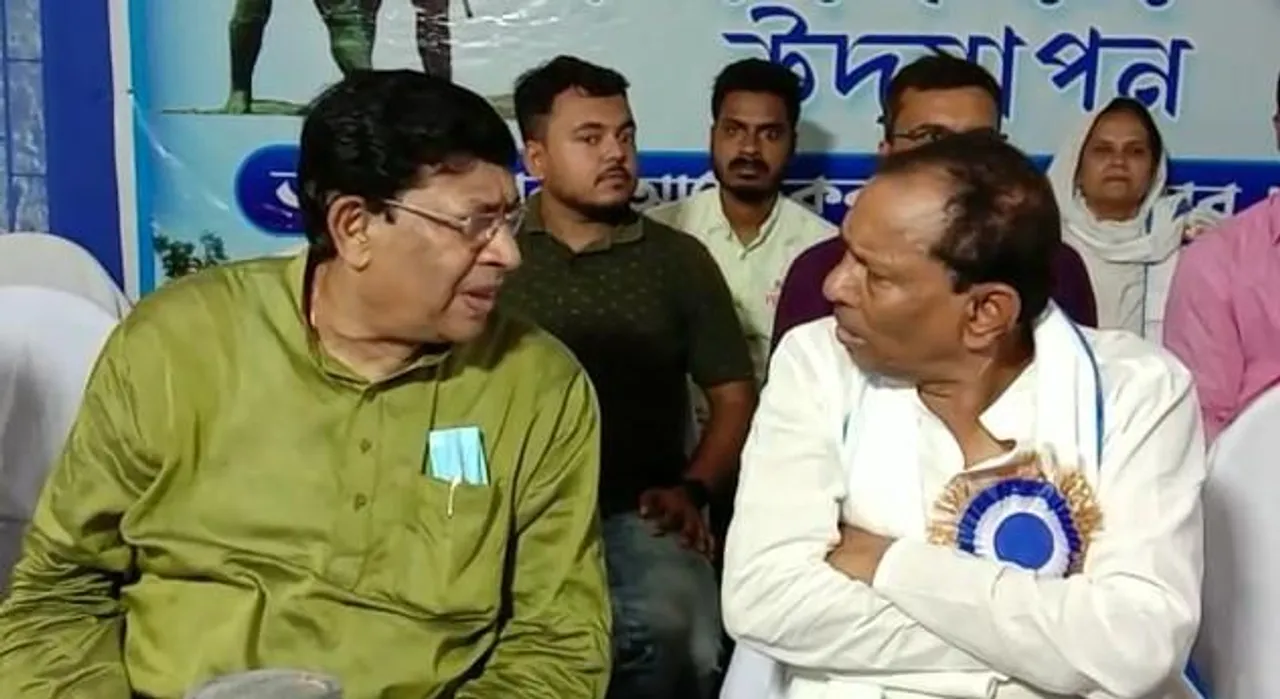 পাঁশকুড়ার রাতুলিয়া উচ্চ বিদ্যালয়ের সভাকক্ষে পালিত হল হুল দিবস