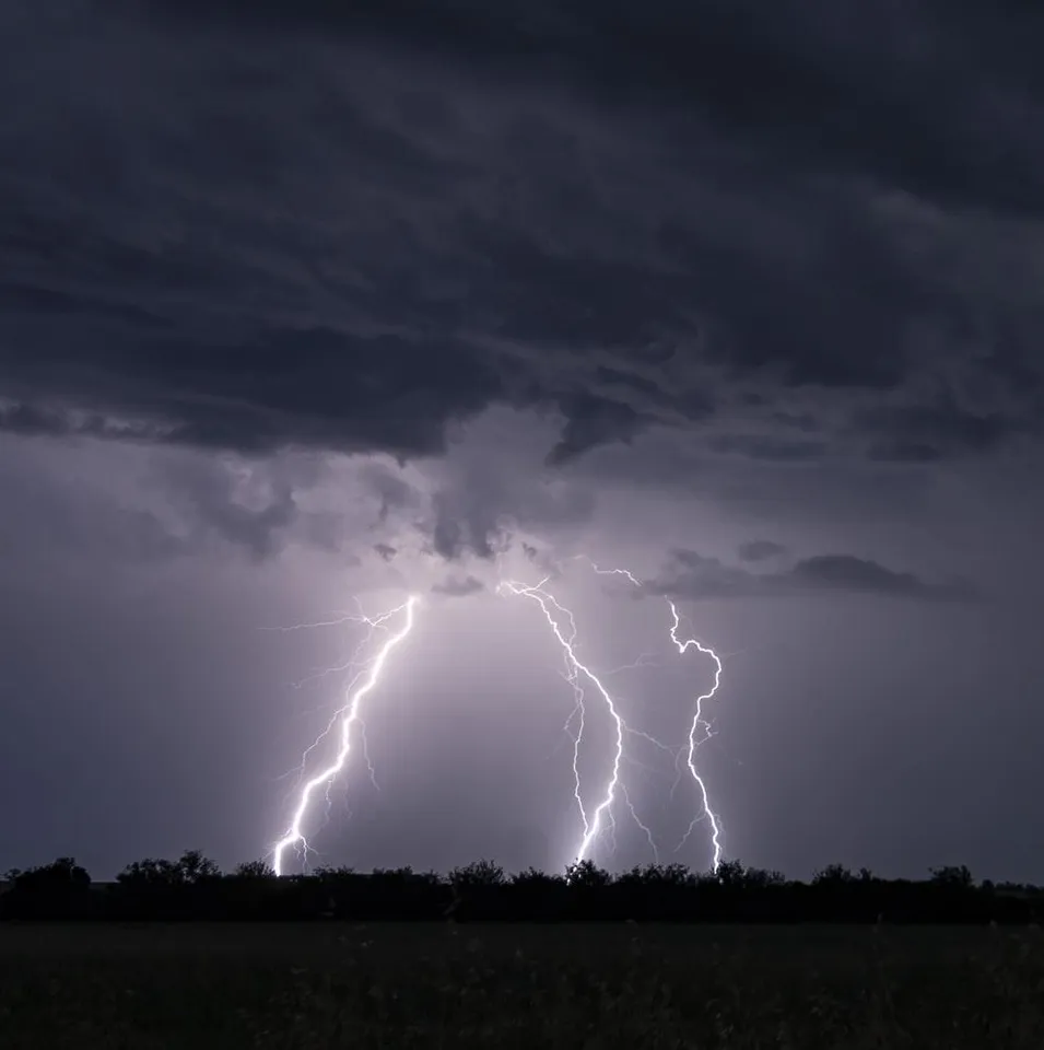 মুর্শিদাবাদে বজ্রপাতে মৃত্যু দুজনের