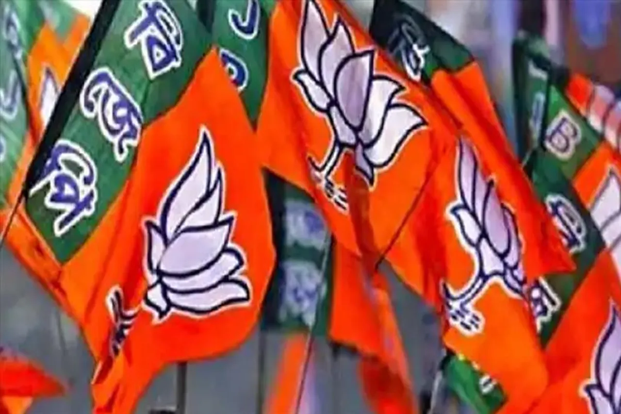 প্রকাশ্যে বিজেপির অন্তর্দ্বন্দ্ব