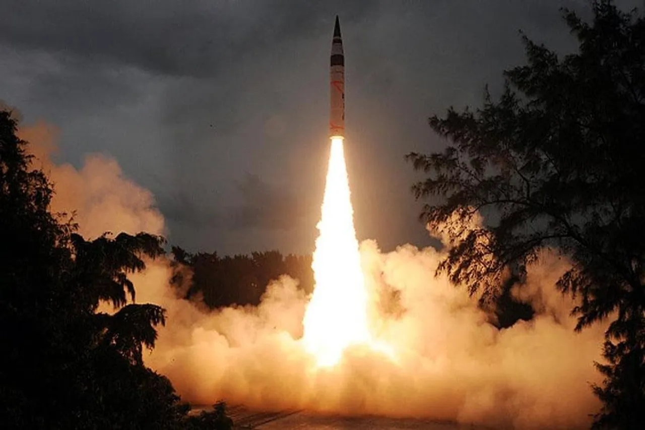 ভারত চাইলেই এখন ৭,০০০ কিমির ওপরেও লক্ষ্যবস্তুতে আঘাত হানতে পারে Agni