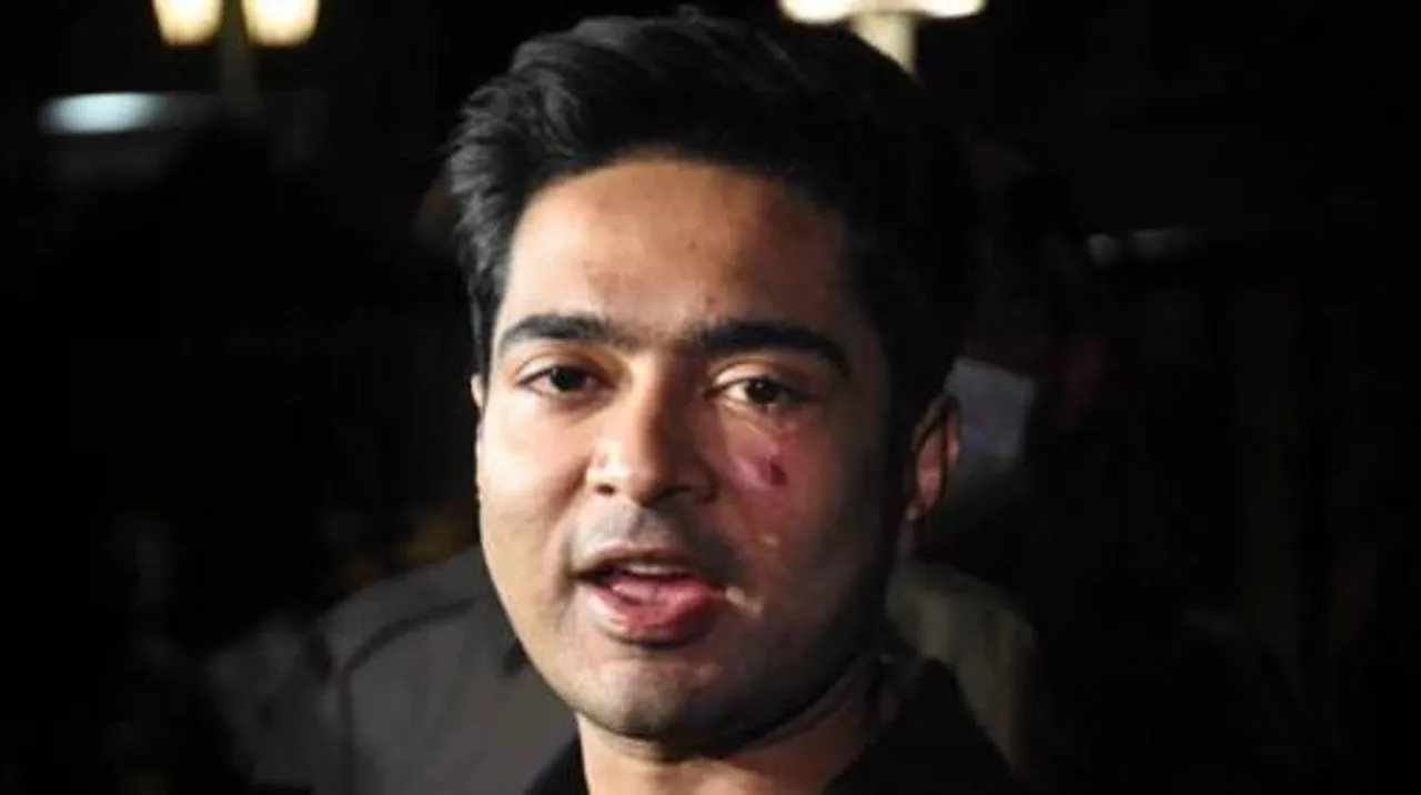 ইডি দফতরে নথি জমা দিলেন অভিষেক