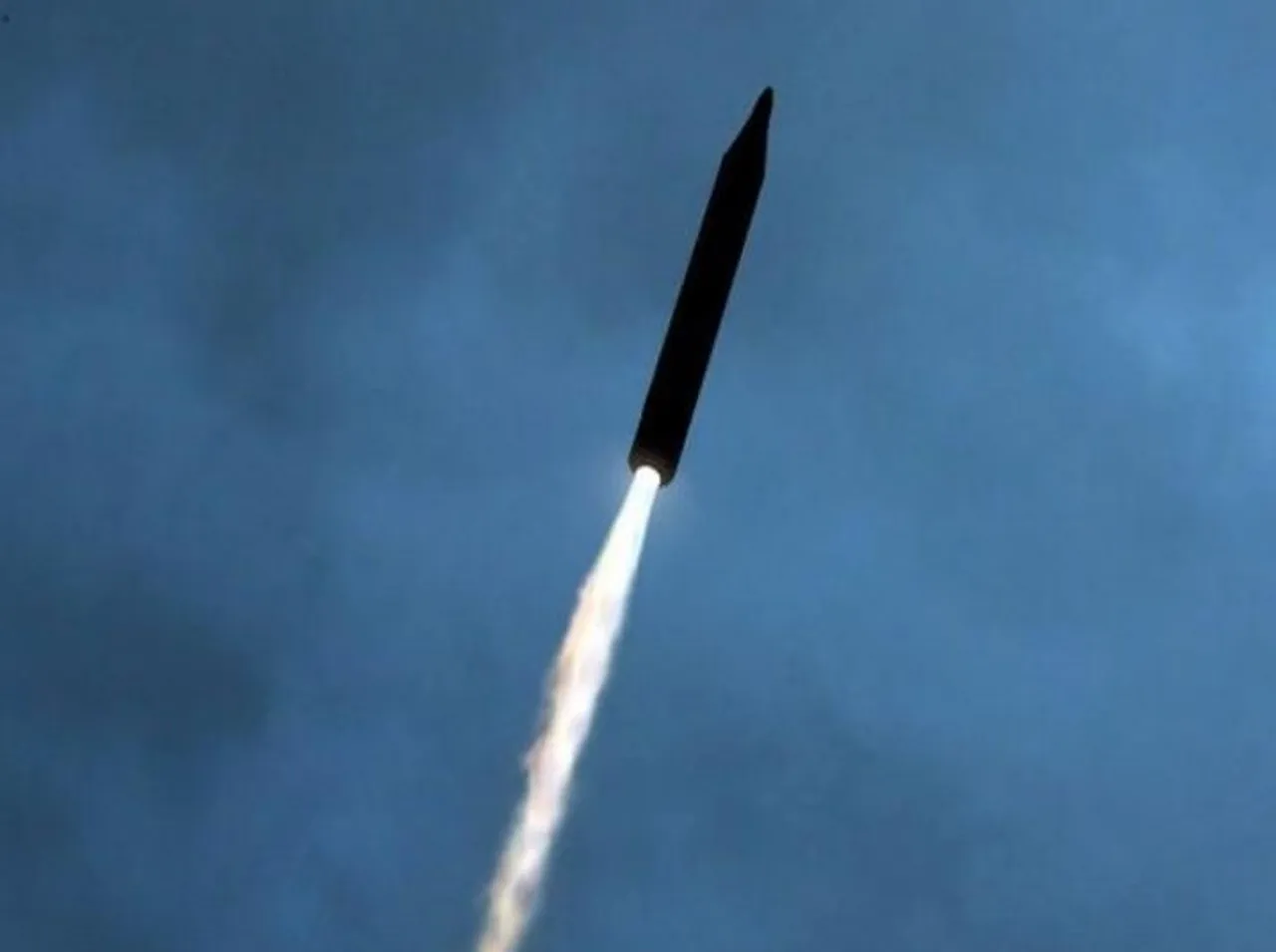 উত্তর কোরিয়া পূর্ব সাগরে ব্যালিস্টিক ক্ষেপণাস্ত্র নিক্ষেপ করেছে: সিউলের সামরিক বাহিনী