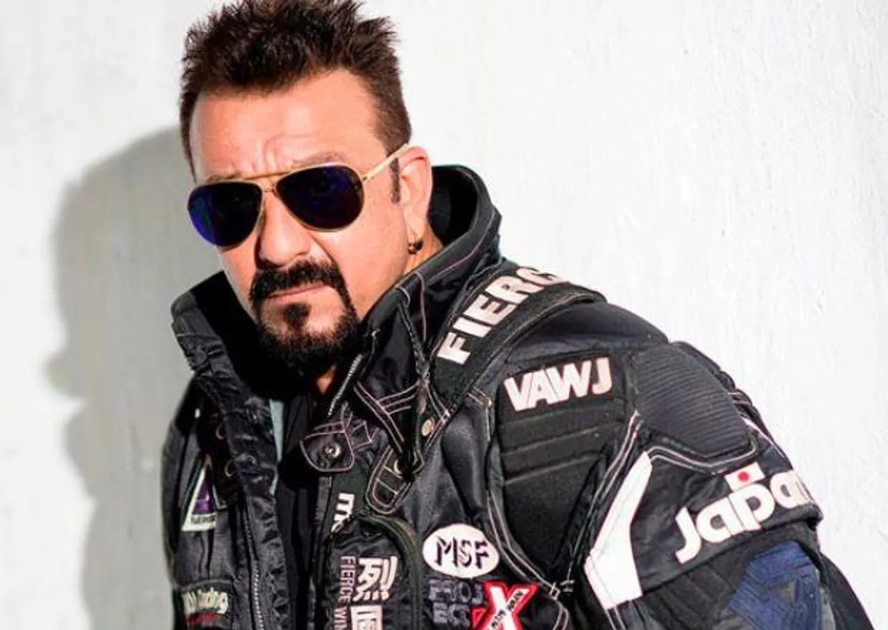 ভারতীয় সৈন্যবাহিনীর সঙ্গে ছবি শেয়ার করলেন সঞ্জয় দত্ত