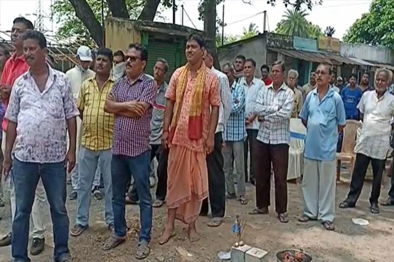 দুর্গাপুরে বেহাল রাস্তা সংস্কারের উদ্বোগ