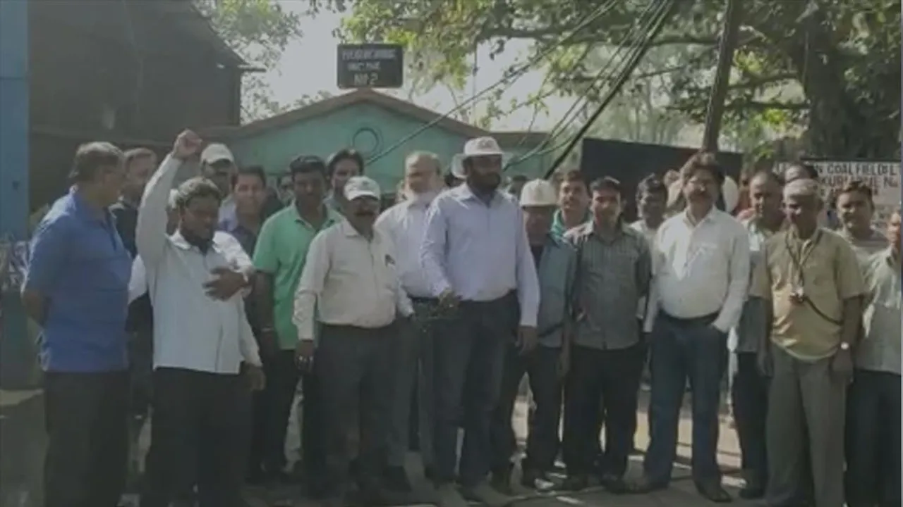 বন্ধের প্রভাব পড়লোনা আসানসোল কোলিয়ারীতে