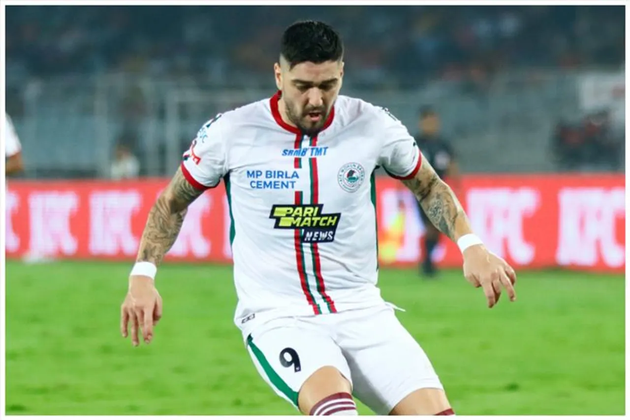 পোস্টে লেগে ফিরল পেত্রাতসের শট