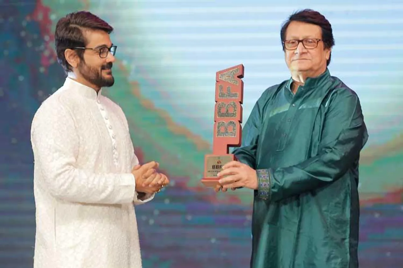 রঞ্জিত মল্লিককে জন্মদিনে কী শুভেচ্ছাবার্তা দিলেন প্রসেনজিৎ চট্টোপাধ্যায়