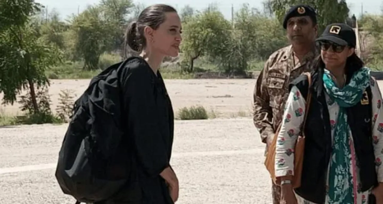 দেখুন ভিডিও: বন্যা কবলিত পাকিস্তান পরিদর্শনে অ্যাঞ্জেলিনা জোলি