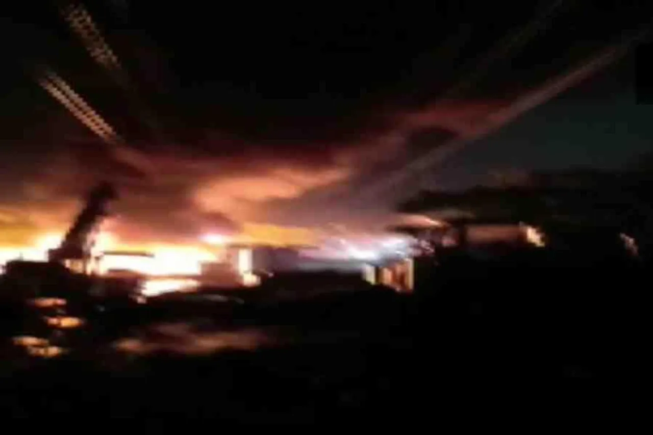 চারকোল প্ল্যান্টে আগুন