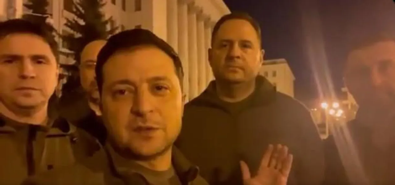 ‘এখানেই আছি’, দেশছাড়ার গুজব উড়িয়ে ভিডিও বার্তা ইউক্রেন প্রেসিডেন্টের