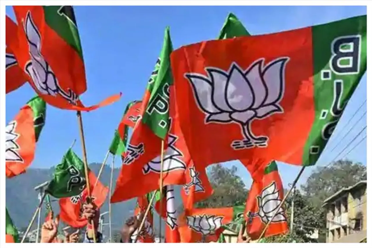 'আজান শুনলে মাথা ধরে যায়', বিস্ফোরক বিজেপি নেতা