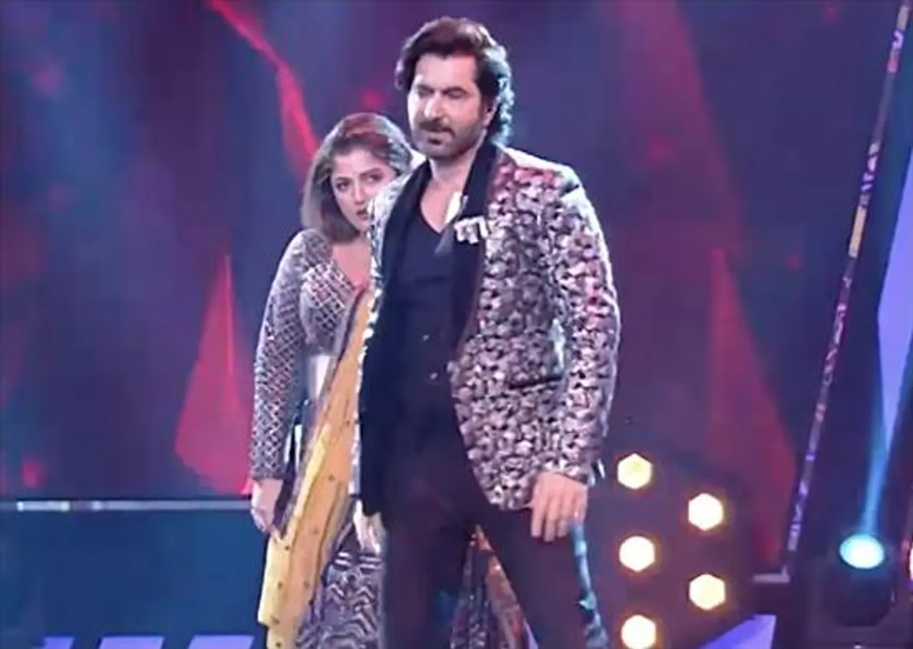 ‘মোটা হাতি’, জিৎ-শ্রাবন্তীর নাচের ভিডিওতে ব্যপক ট্রোলের শিকার অভিনেত্রী