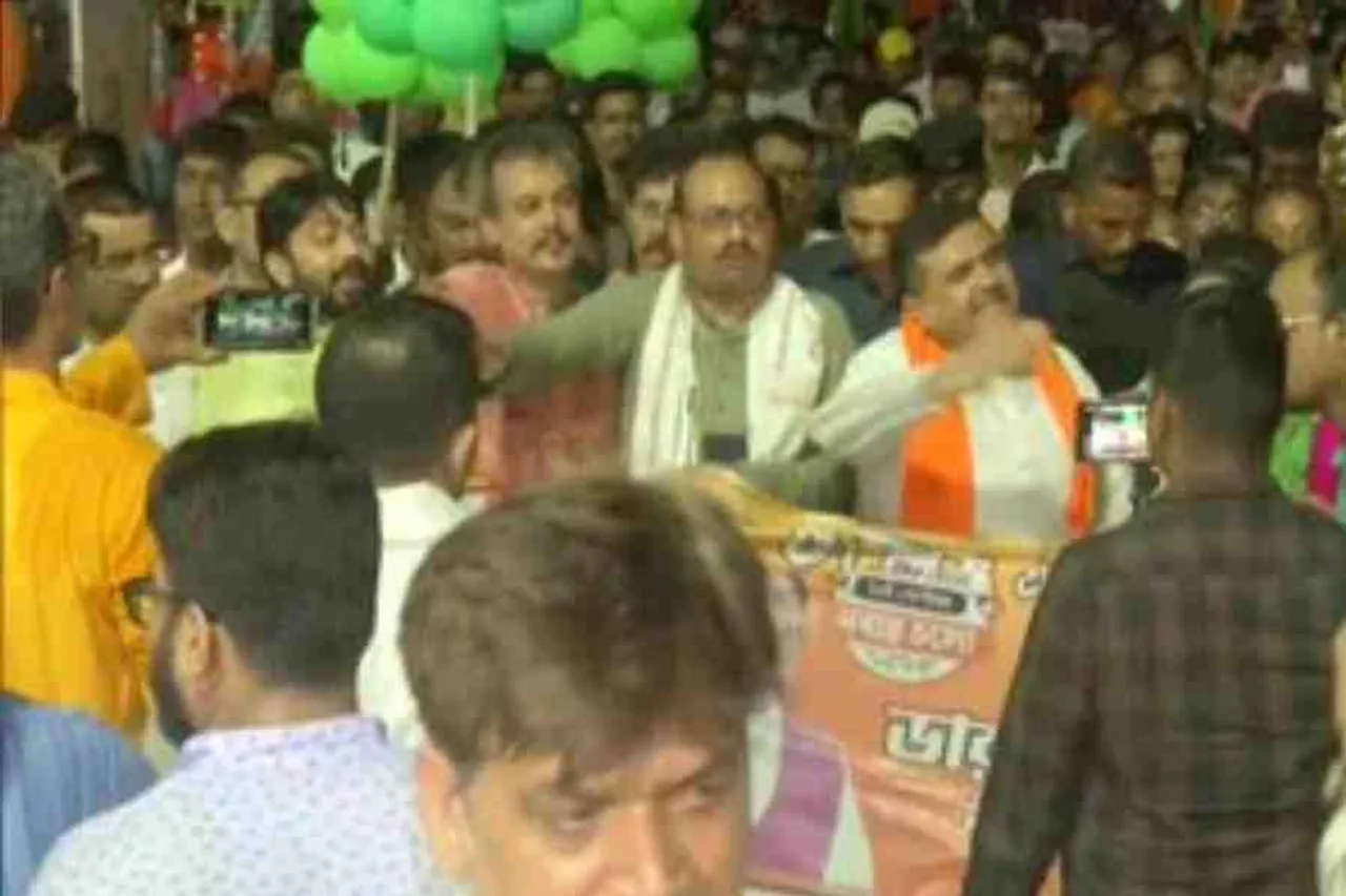 গড়িয়া থেকে যাদবপুর পর্যন্ত মিছিলে হাঁটলেন শুভেন্দু অধিকারী