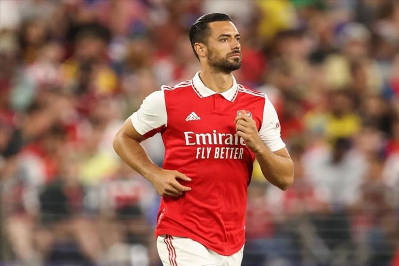 ছুরিকাহত আর্সেনালে খেলা ফুটবলার