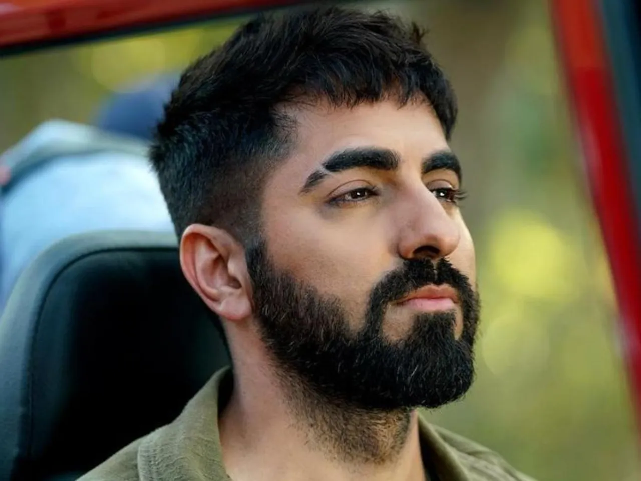 আসছে আয়ুষ্মান এর নতুন ছবি 'আনেক'