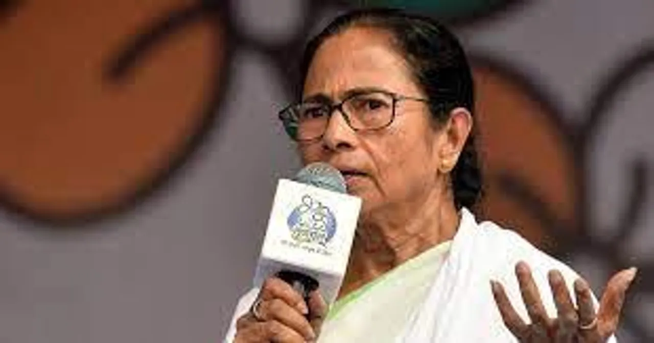 ৬০ টাকা বেতনের চাকরি করতেন মমতা, সামনে এল সেই তথ্য