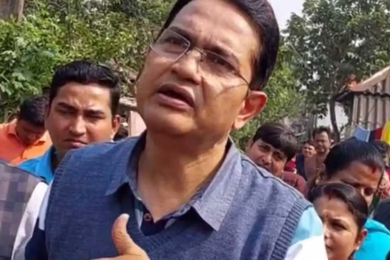 'চলো গ্রামে যাই’‌ কর্মসূচিতে গিয়ে অবৈধ মদের দোকান বন্ধ করার দাবি শুনতে হল বিধায়ককে