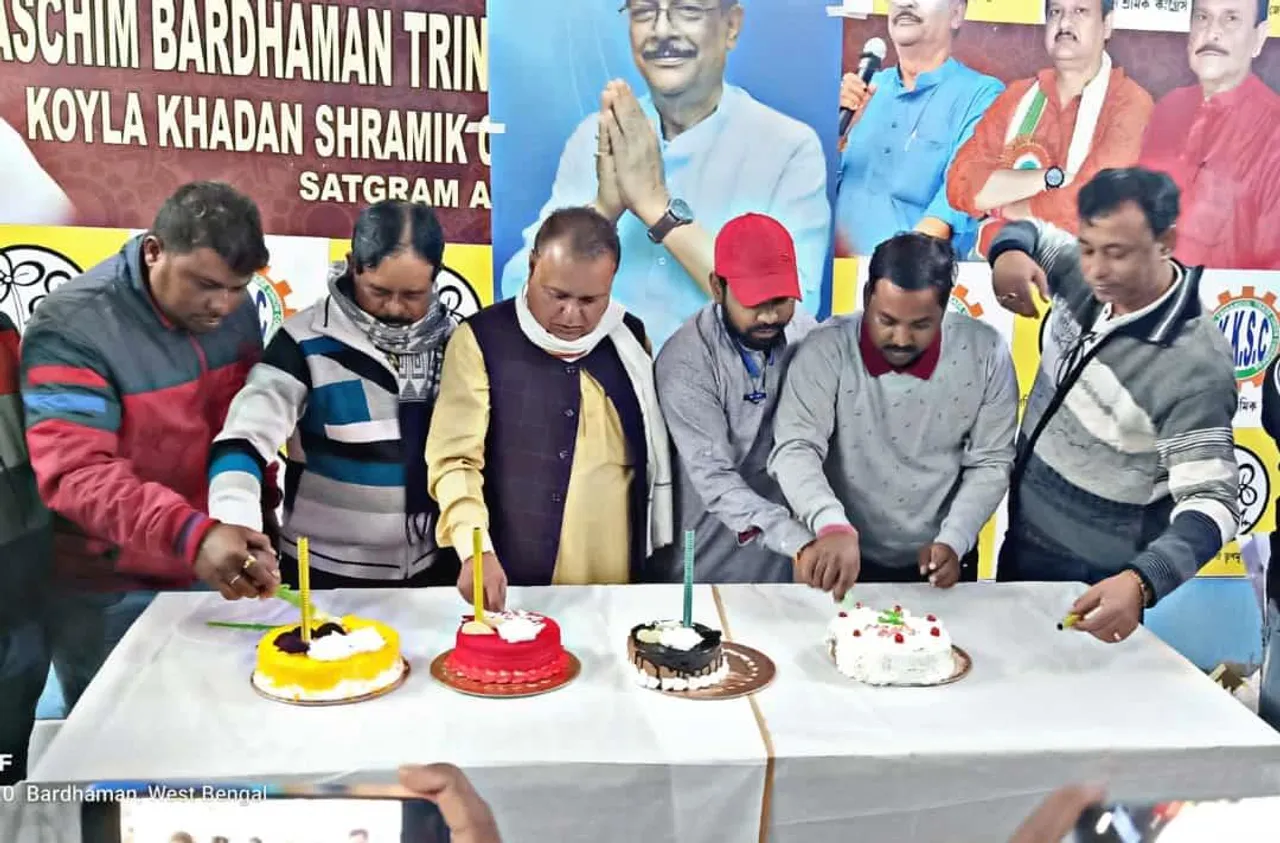 মন্ত্রী মলয় ঘটক মহাশয়ের জন্মদিন উদযাপন