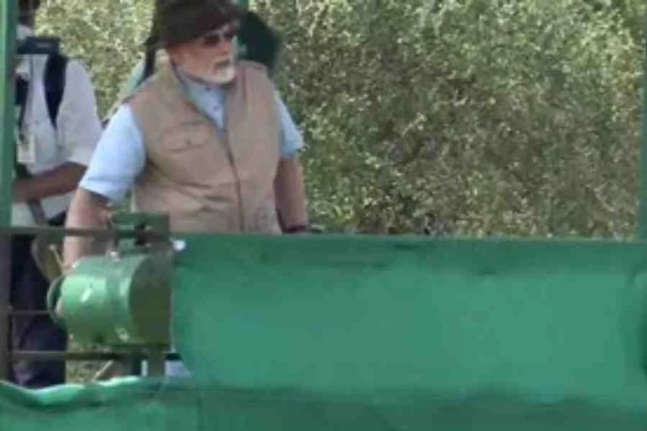 ৮ টি চিতাকে মধ্যপ্রদেশের কুনো জাতীয় উদ্যানে ছাড়লেন প্রধানমন্ত্রী নরেন্দ্র মোদী- দেখুন ভিডিও