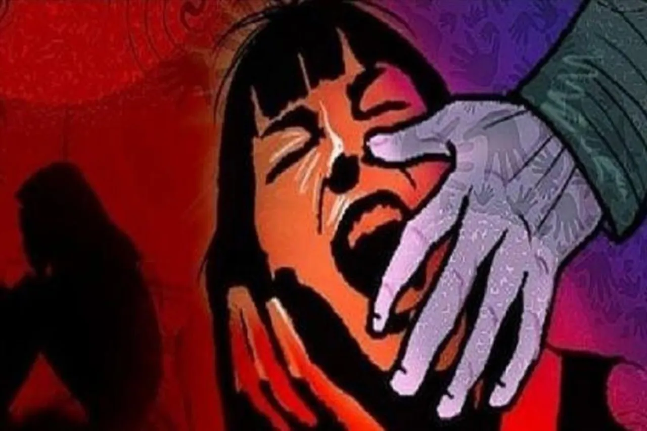 শান্তিপুর লোকালে শ্লীলতাহানির অভিযোগ