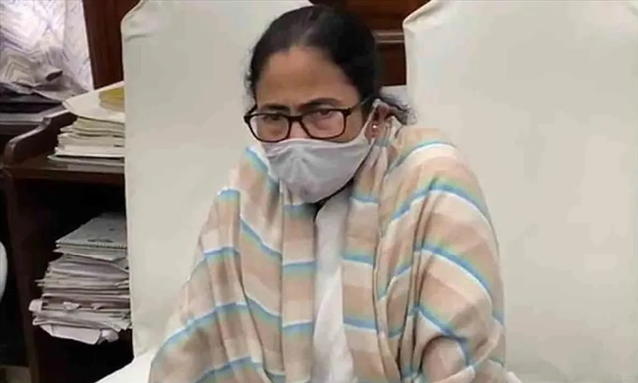 'নেগেটিভিটি ছড়াবেন না’, সাংবাদিকদের উদ্দেশ্যে মমতা