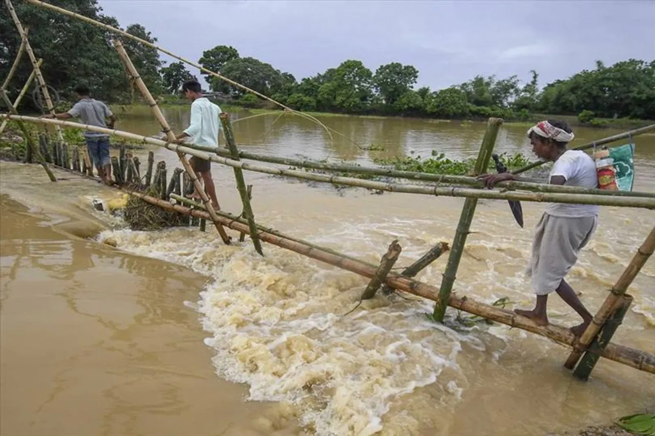 উন্নতি হচ্ছে আসামের বন্যা পরিস্থিতির